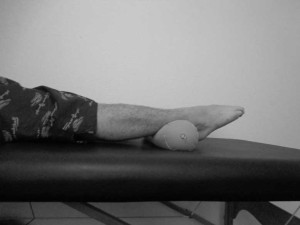 クッションを用いた足関節運動